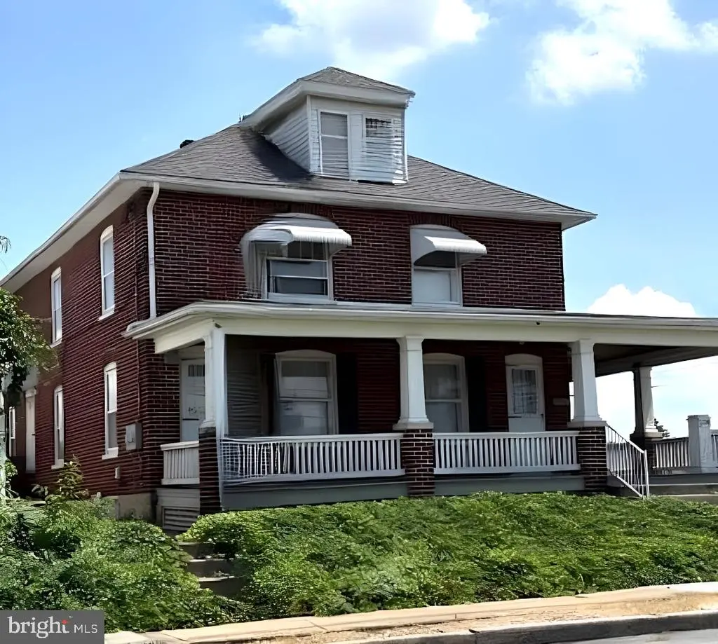 598 S S Fourth Street, Chambersburg