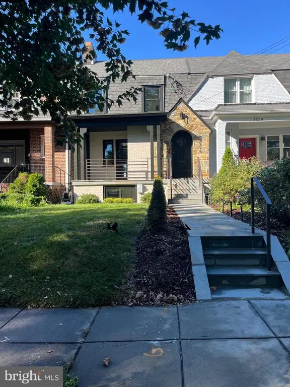 4526 Ne South Dakota Ave Ne, WASHINGTON