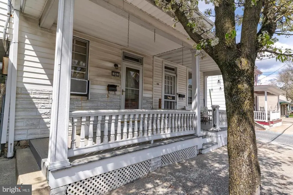 57 E Pottsville St, PINE GROVE