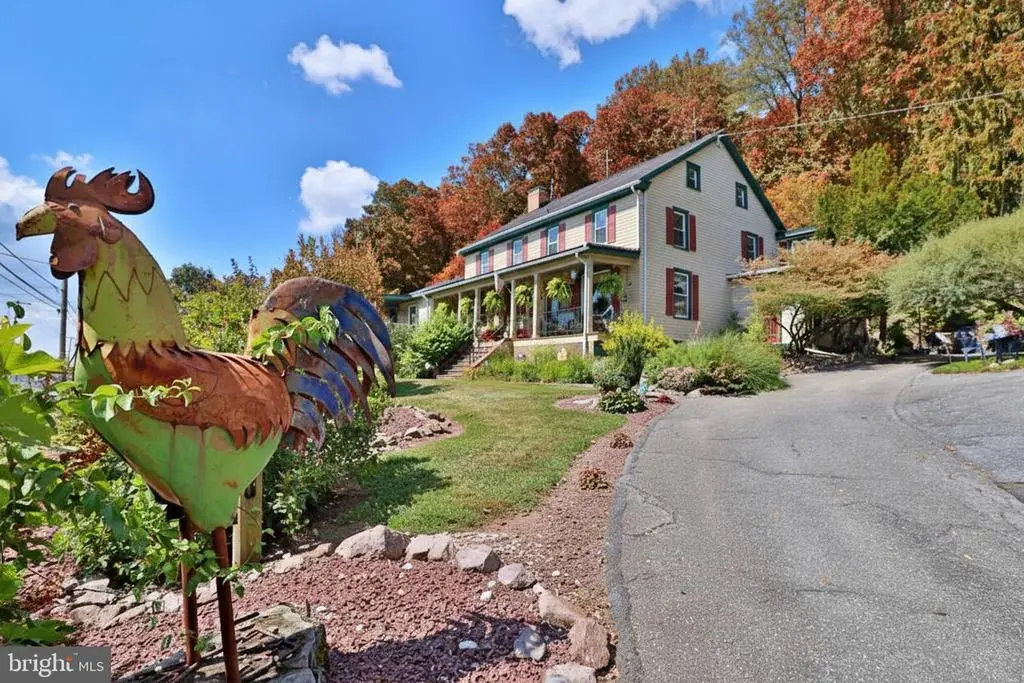 2145 Old Lancaster Pike, REINHOLDS