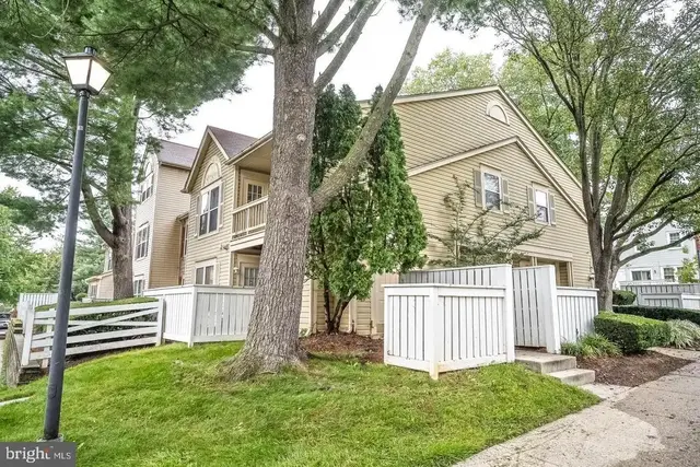 19910 Appledowre Cir #133, Germantown