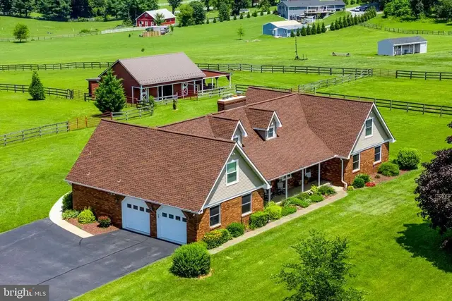 3698 W Watersville Rd, Mount Airy