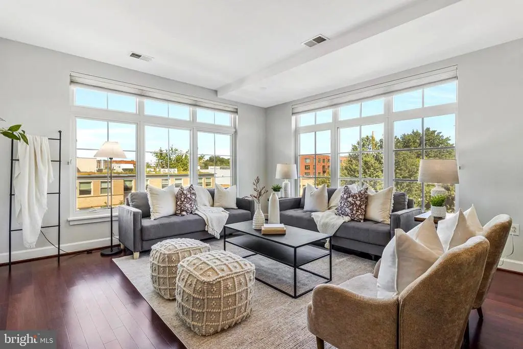 150 V St Nw #v402, WASHINGTON