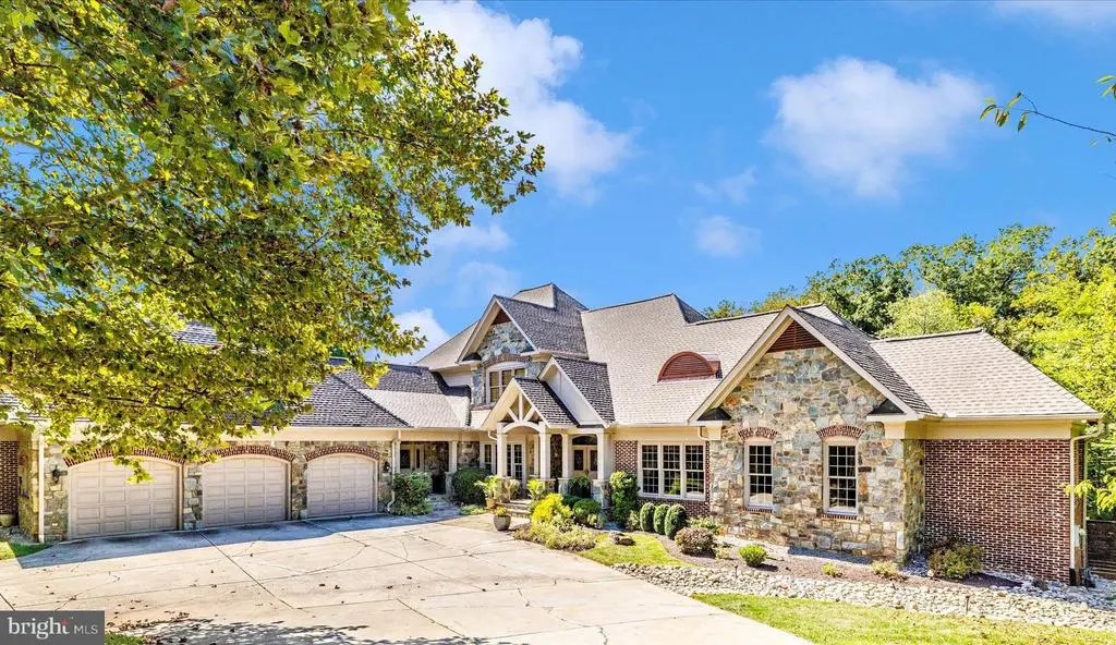 11717 Centurion Way, POTOMAC