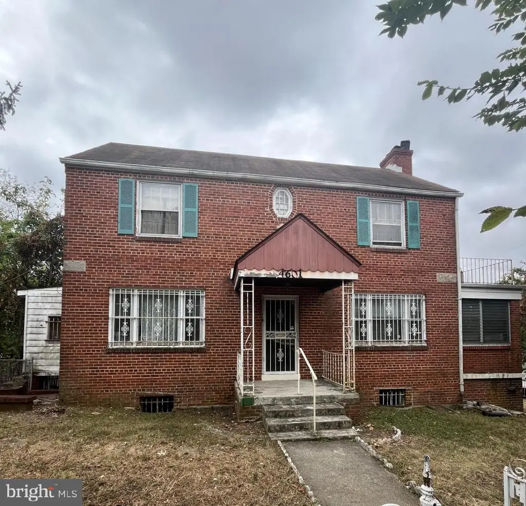 4601 Jay St Ne, WASHINGTON