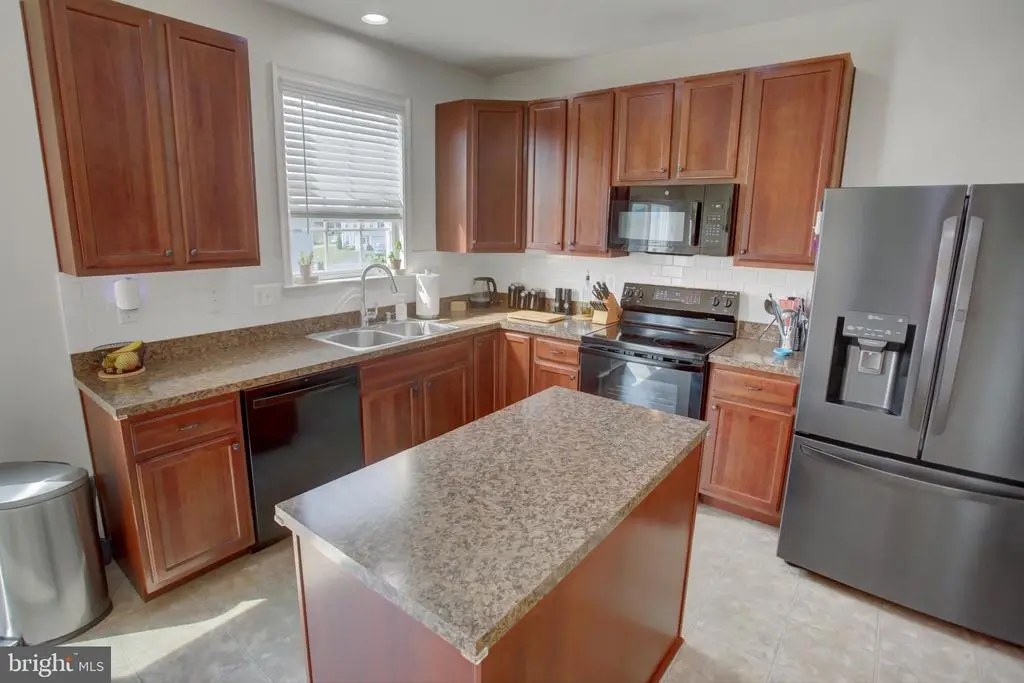 6816 Pennington Dr, Fayetteville