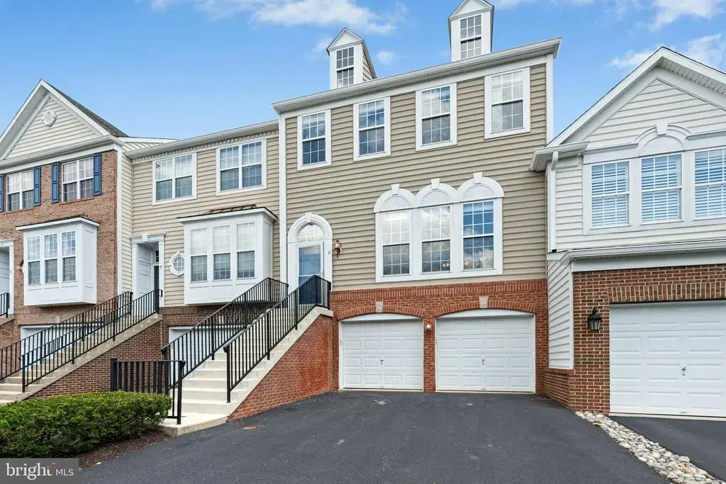 9 Cornerstone Ct, DOYLESTOWN