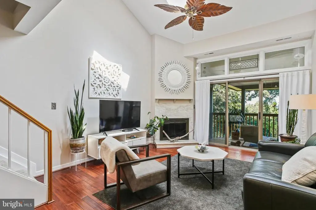 2010 Quay Village Ct #201, ANNAPOLIS