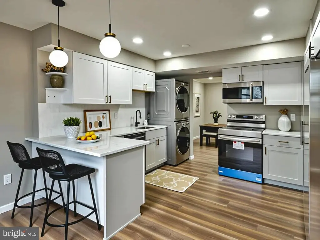 1028-a Brixton Ct, STERLING