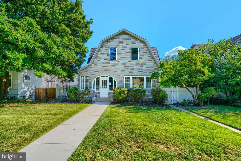 2220 Lake Ave, Baltimore