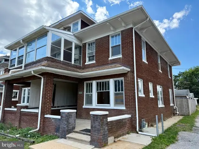 112 N Diamond St, York
