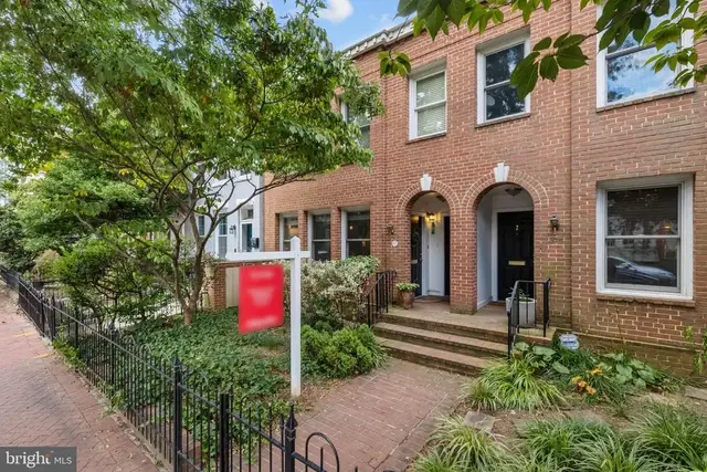 817 E St Se, Washington