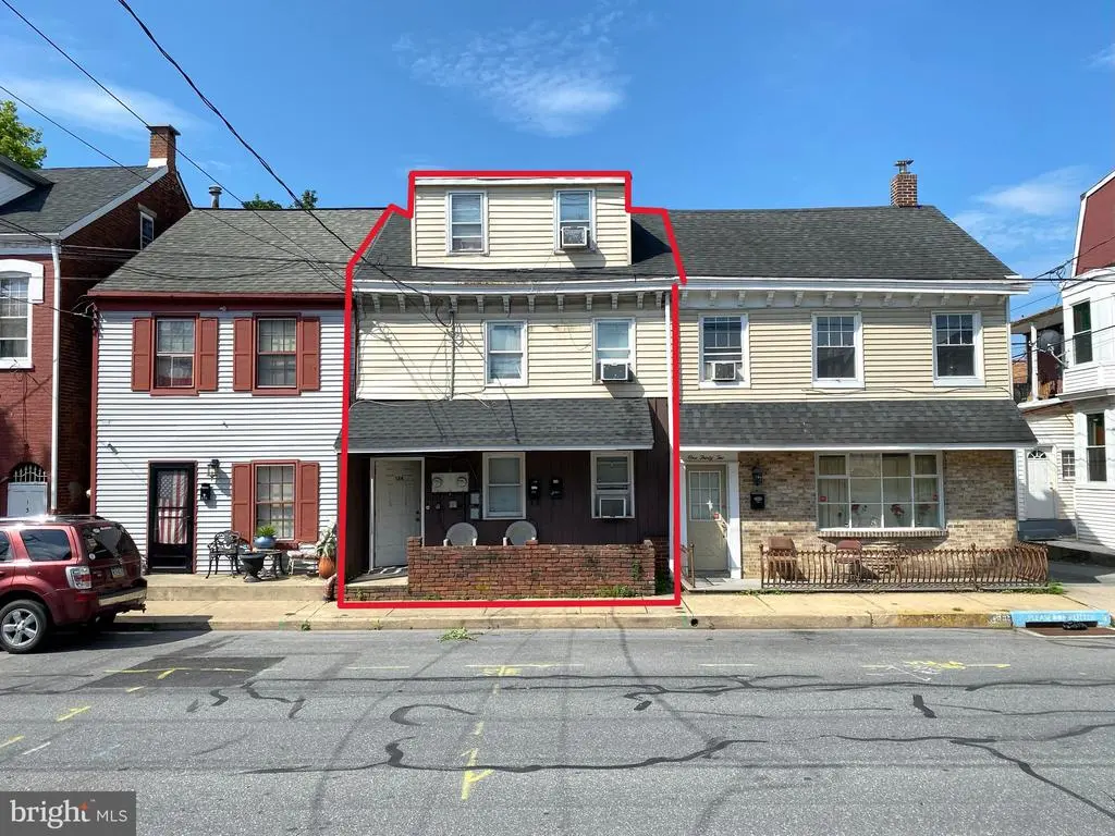 134 S 4th St, Columbia