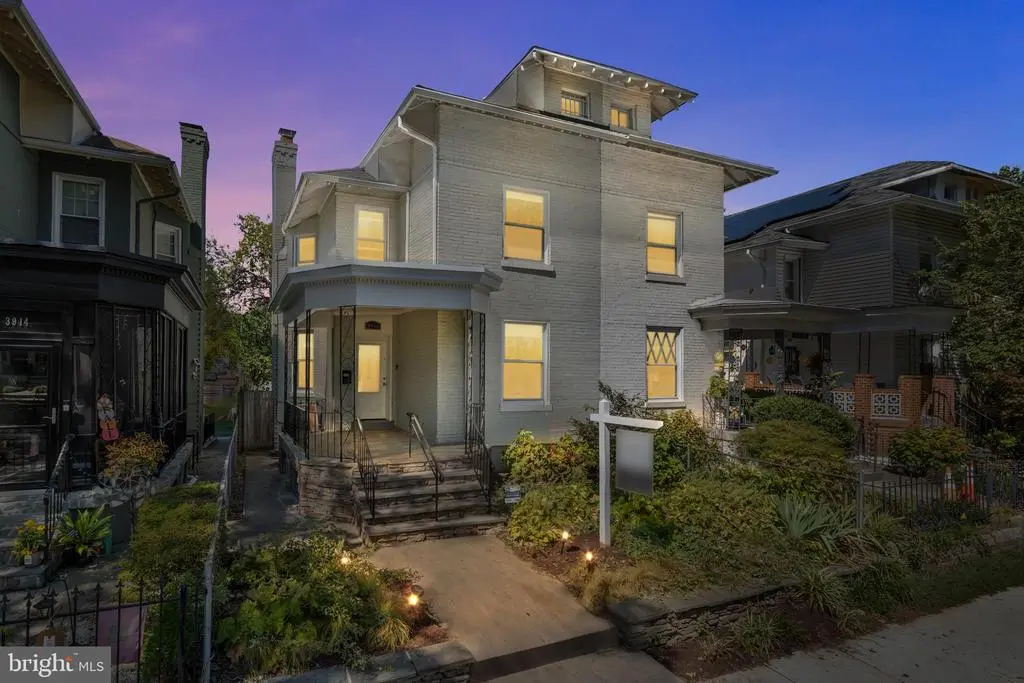 3916 5th St Nw, WASHINGTON