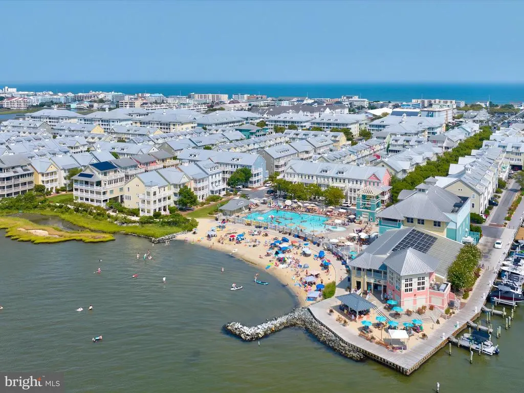 2 Fountain Dr E #4d, Ocean City