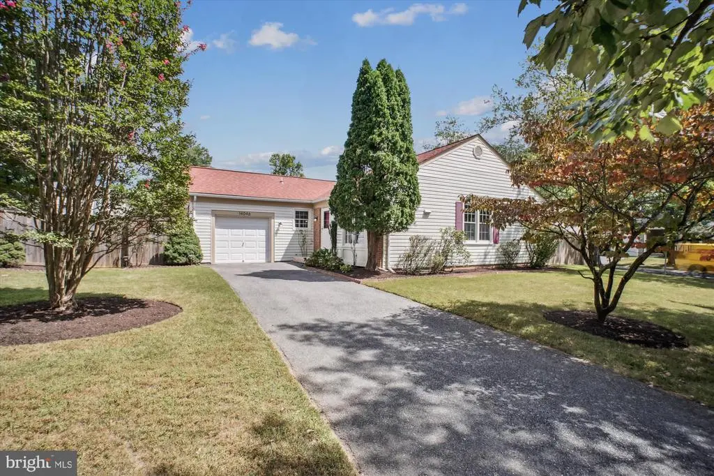 14046 Saddleview Dr, North Potomac