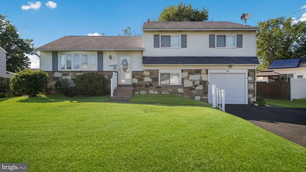 1075 Roberts Rd, WARMINSTER