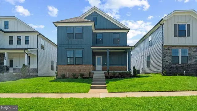 461 Hanson St, Frederick