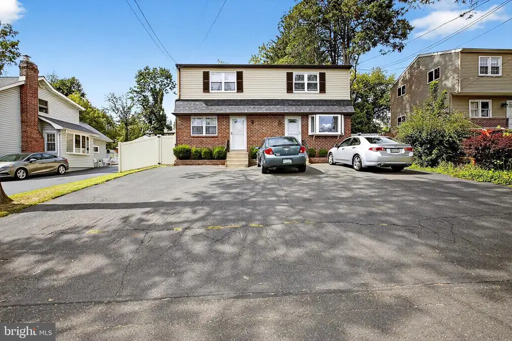 454-1/2 Avenue A #a, HORSHAM