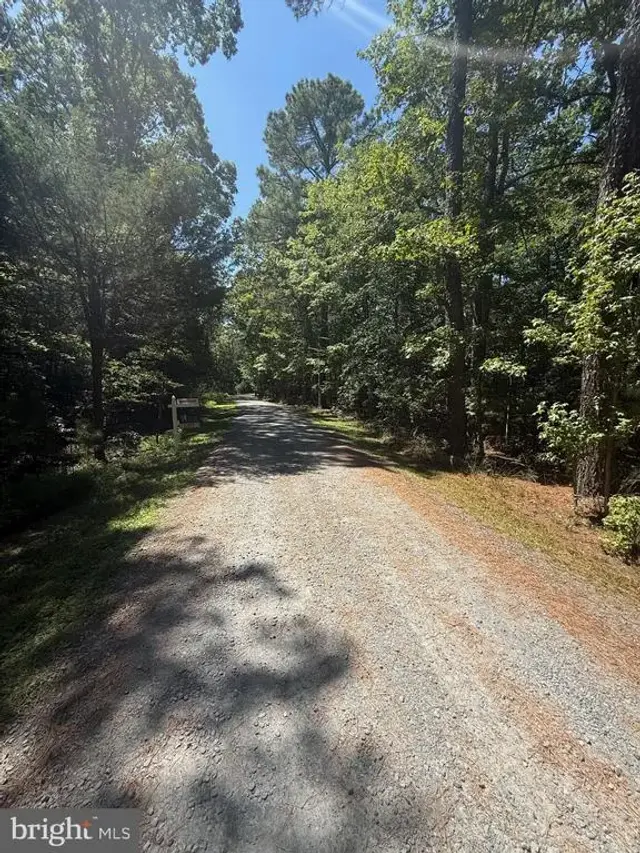 13190 St Johns Creek Rd, Lusby