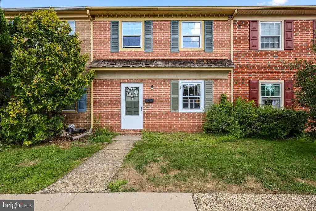 4 Stonegate Vlg, QUAKERTOWN