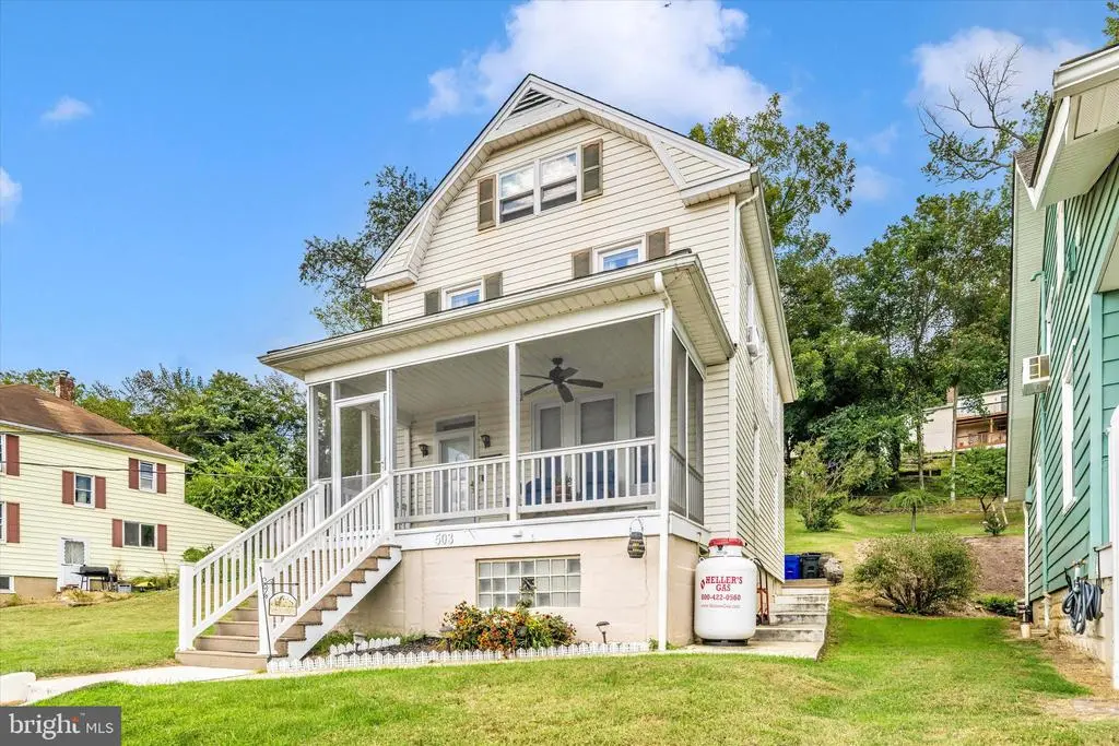 503 W B St, Brunswick