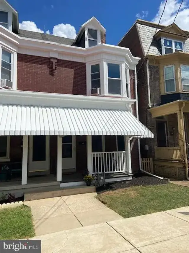 623 Courtland St, York
