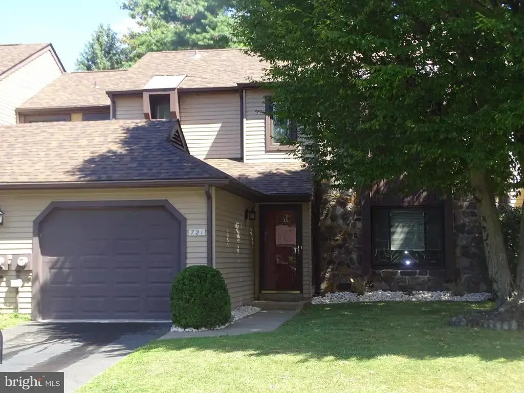 721 Grantham Ct, SOUTHAMPTON