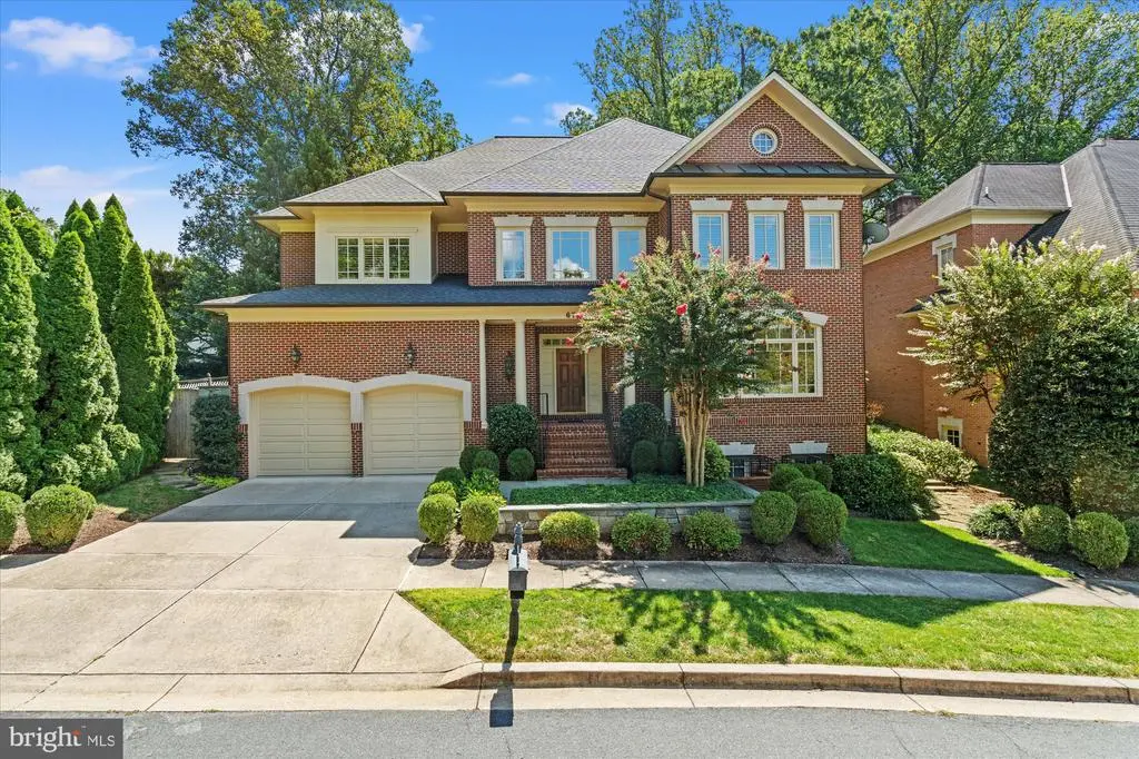 6704 Honesty Dr, BETHESDA