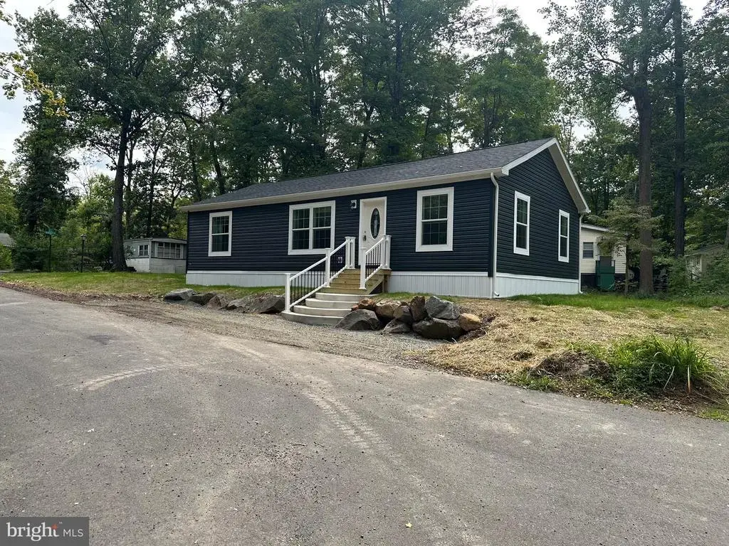 5 Beth Ln, QUAKERTOWN
