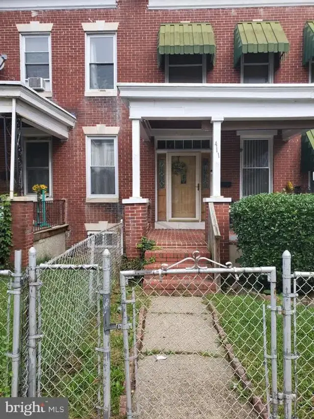 411 Mount Holly St, Baltimore