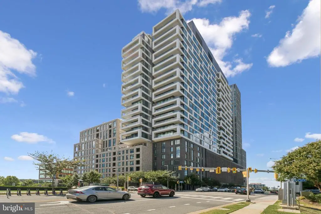 1650 Silver Hill Dr #1403, MCLEAN