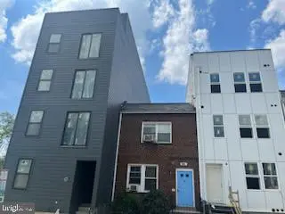 1002 18th St Ne, WASHINGTON