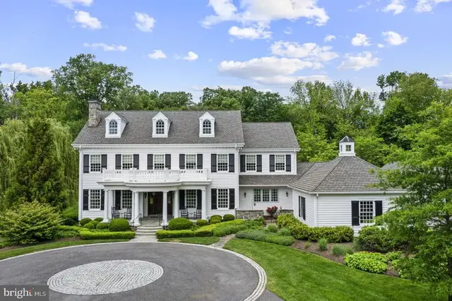 801 Hillside Rd, Greenville