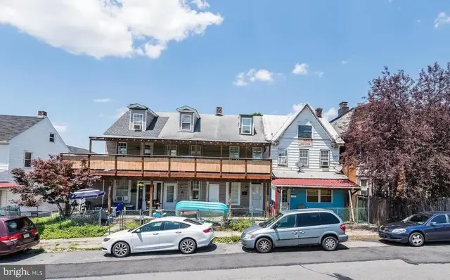 1854 Walnut St, Harrisburg