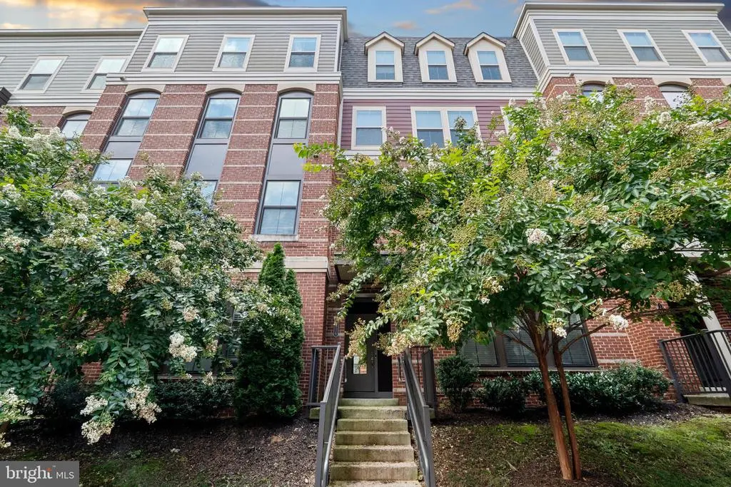 10719 Viognier Ter, FAIRFAX