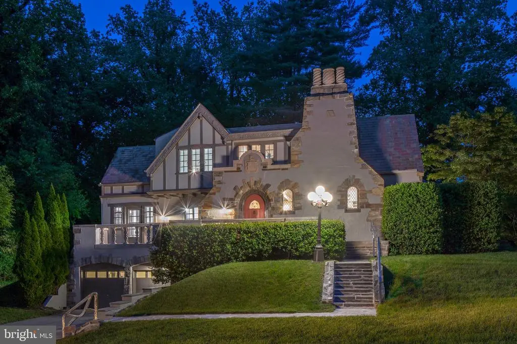 302 Ellsworth Dr, Silver Spring