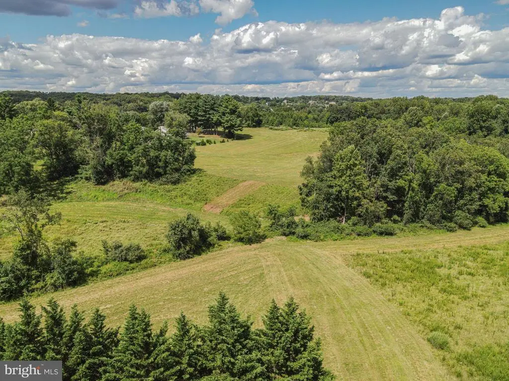 2003 Arabian Dr, Finksburg