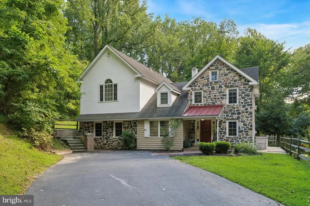 448 W Locust Ln, KENNETT SQUARE