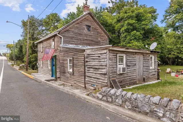 3323 S Main St, Toms Brook