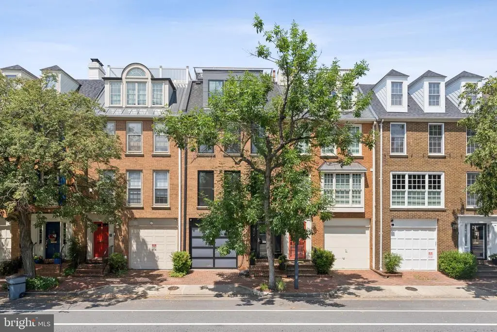 422 N Union St, ALEXANDRIA