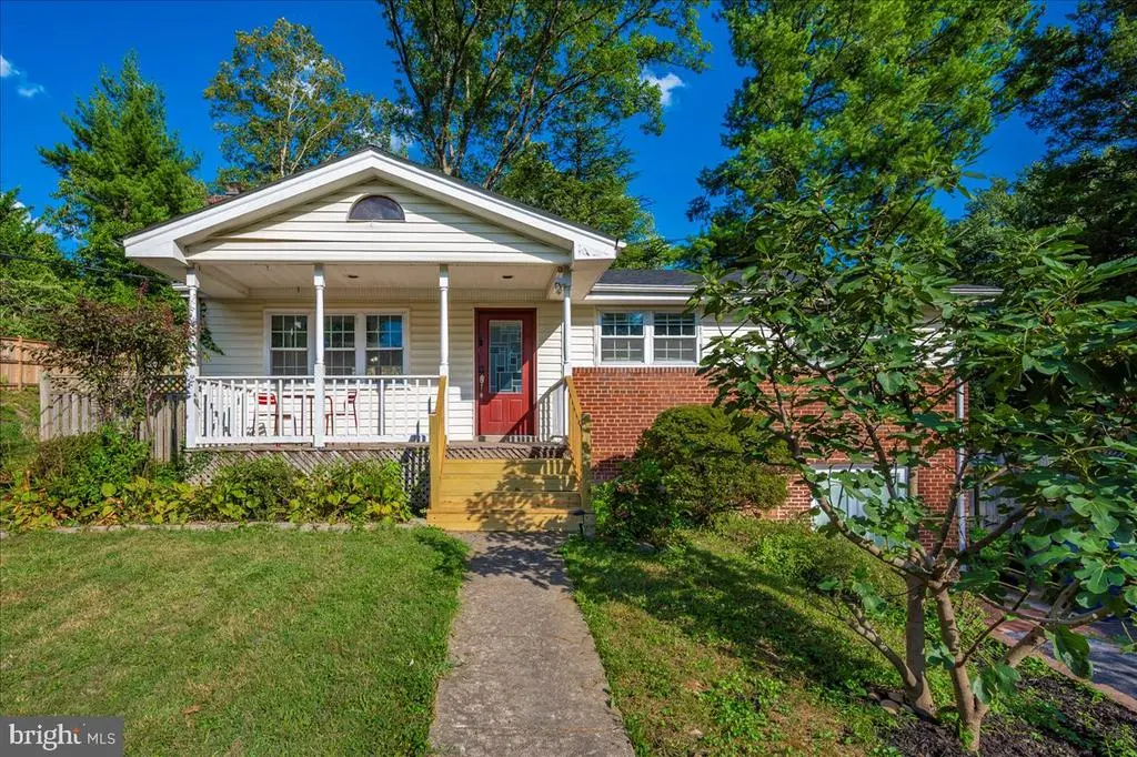 3911 Brenda Ln, ANNANDALE