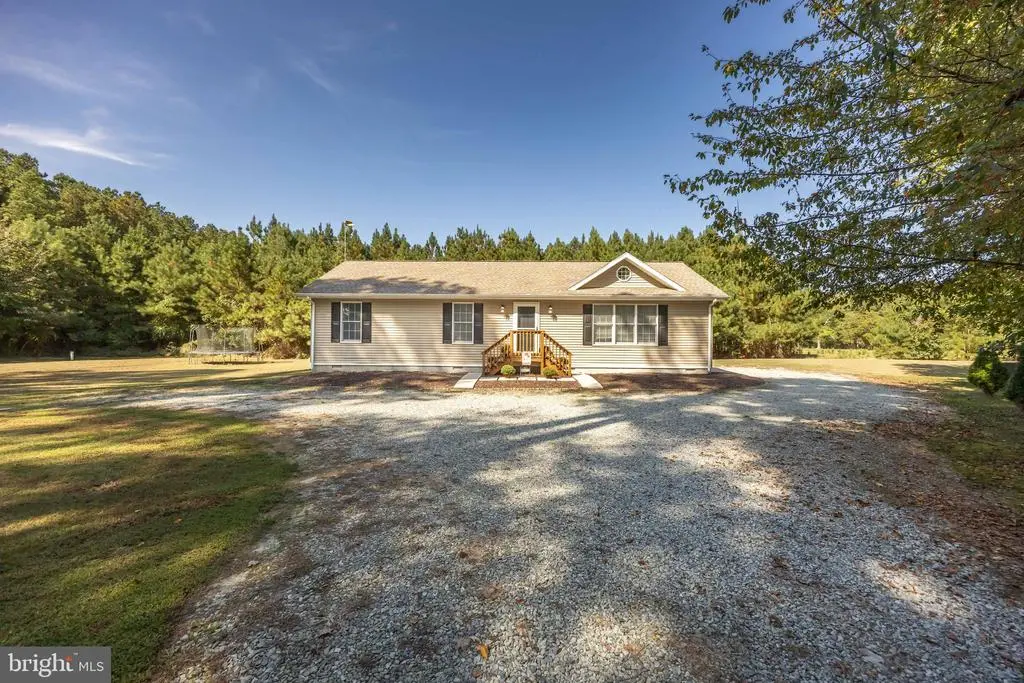 29580 Kingston Ln, WESTOVER