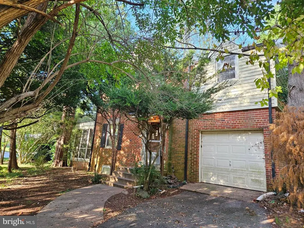 8501 Rayburn Rd, BETHESDA