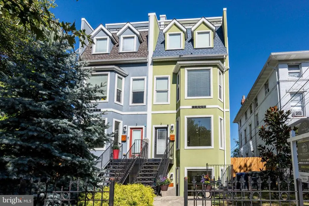 1809 3rd St Ne #1, Washington