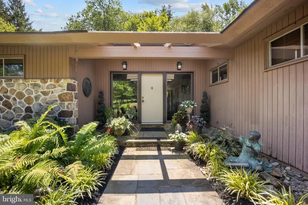 1255 Valley Hill Trl, Churchville