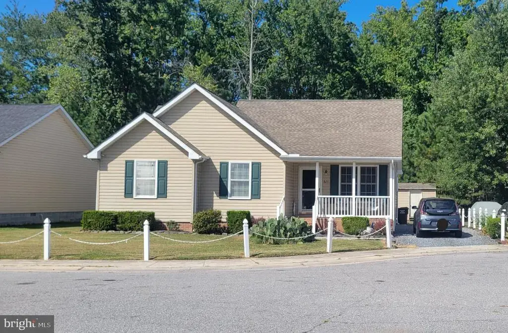 825 Ames Ct, CAMBRIDGE