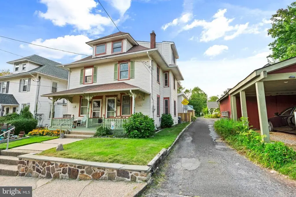 79 Hillside Ave, DOYLESTOWN