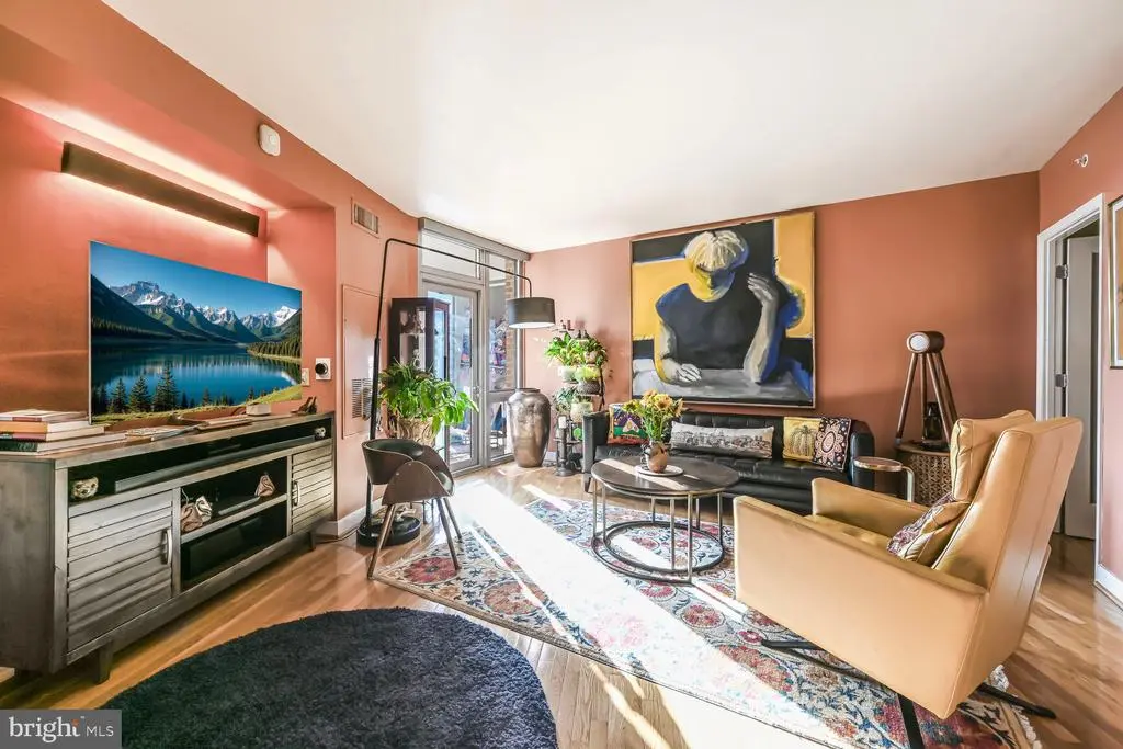 555 Massachusetts Ave Nw #901, WASHINGTON