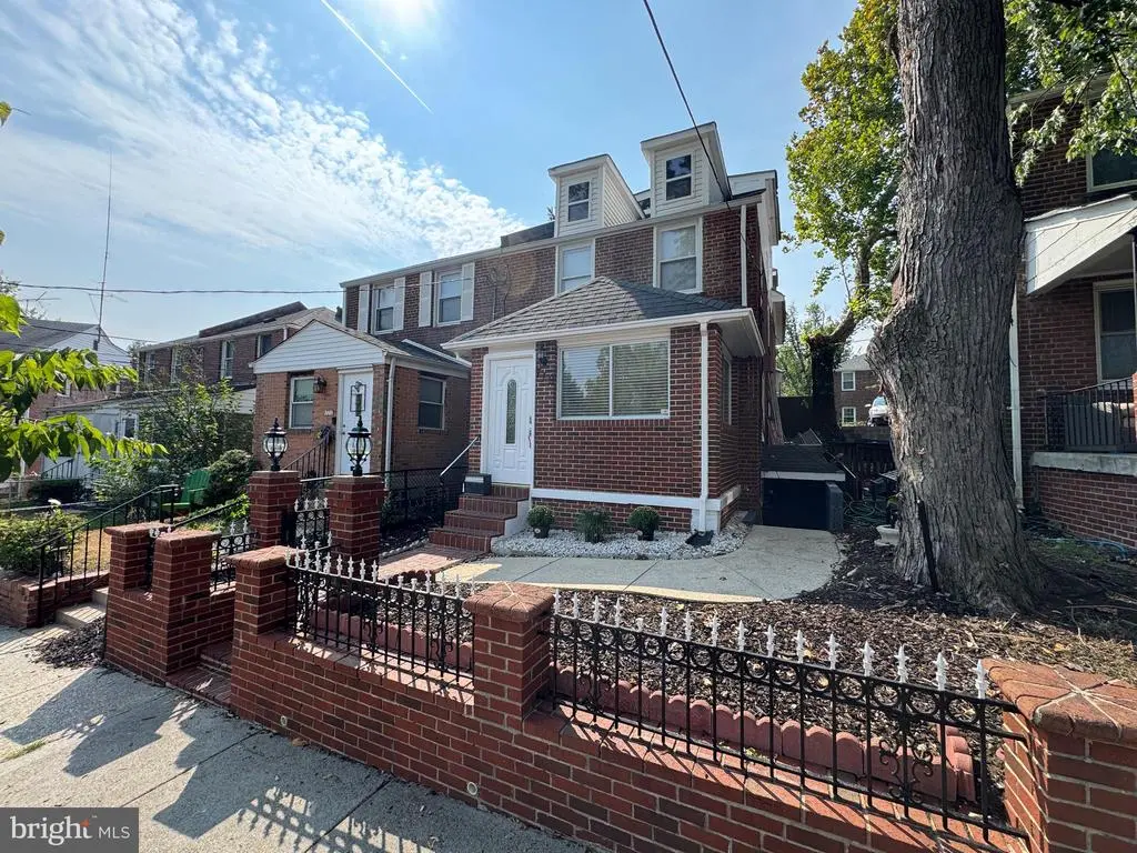 719 Farragut Pl Ne, WASHINGTON